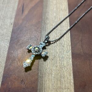 Elegant Palladium Cross Pendant Necklace